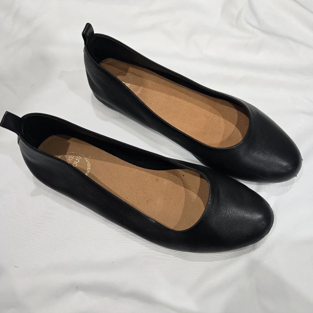 Andre Assous Black Nalah Leather Flats Size 9 - Picture 1 of 8